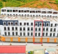 Băn căn Liền kề 4 tầng giáp 5 tòa chung cư Ngay trung tâm hành chính mới Sapa