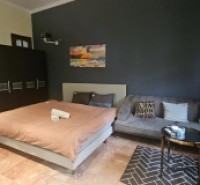 Bán nhà Nguyễn Tri Phương, 130m2, 4 tầng, mặt tiền 6.1m, 68 tỉ, ngõ ô tô vào nhà, kinh doanh