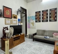 (Chính chủ) bán nhà phố Hàng Chiếu, 4 tầng, mặt tiền 10m, 90m2, 32 tỉ, homestay đỉnh