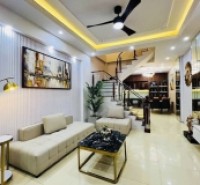 BÁN GẤP NHÀ ĐẸP - LÔ GÓC HOÀNG QUỐC VIỆT  40M X 5T Ô TÔ-  KD- 9.8 TỶ