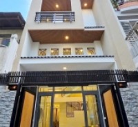 Nhà đẹp sang trọng 4.6x13m Âu Dương Lân P2Q8 P.Chánh Hưng
