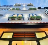 Nhà đẹp Bình Thạnh - 4 tầng – sau lưng dãy mặt tiền Trần Bình Trọng