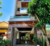 Giảm 1 tỷ căn nhà cạnh Phú Mỹ Hưng, có thang máy, 5x18m, full nội thất