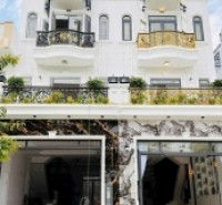 KHÔNG GIAN SỐNG ĐẲNG CẤP, CẠNH PHÚ MỸ HƯNG, THANG MÁY XIN XÒ