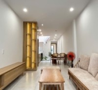 Bán Nhà Phan Đăng Lưu 60m2, 3 P. Ngủ, Hẻm Xe Hơi Nhỉnh 8 Tỉ