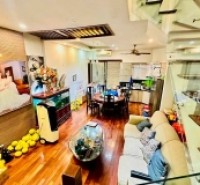 Bán nhà mặt phố Bát Đàn, 90m2, 4 tầng, mặt tiền 3.3m, 56.5 tỉ, dòng tiền 130 tr/th
