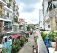 NHÀ MỚI 3 TẦNG - 6 PN - HẺM 6M TRẢI NHỰA THÔNG RA TÊN LỬA - BÌNH TRỊ ĐÔNG B- BÌNH TÂN - GẦN CHỢ BUÔN BÁN KINH DOANH TỐT - ÔTÔ NGỦ TRONG NHÀ - SỔ VUÔNG ĐẸP ( 5M X 20M ) - CHỈ 10,2 TỶ
