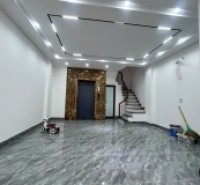 CHO THUÊ NHÀ XÂY MỚI CÓ THANG MÁY – KHÂM THIÊN, ĐỐNG ĐA  6 TẦNG  4PN  17 TRIỆU/THÁNG