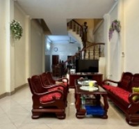 Bán nhà Lò Đúc, 44m2, mặt tiền 8.9m, 16 tỉ, cách 1 nhà ra phố, ngõ rộng thoáng