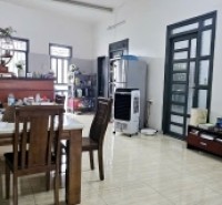 Bán nhà đường số 10, Linh Đông, Thủ Đức, TP HCM. DT 200m2, một tầng. Giá chỉ 9.78  tỷ.