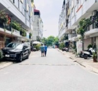 Siêu phẩm lô góc Long Biên, 57m x 6 tầng, thang máy, mặt tiền 15.6m, ôtô tránh, kinh doanh