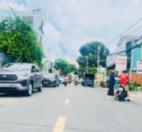 Bán nhà mặt tiền làng đại học Bình Thọ – gần đh sư phạm kỹ thuật – 130m² nhỉnh 15 tỷ.