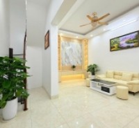 CHỈ 1 CĂN DUY NHẤT 33M – KHÔNG CÓ CĂN THỨ 2 TRONG TẦM GIÁ GẦN 7 TỶ NHÀ ĐẸP Ở LUÔN- THOÁNG MÁT TRUNG TÂM QUẬN HAI BÀ TRƯNG ,