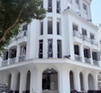 Bán nhà Mặt phố Phạm Văn Đồng - 200m MT 10m Lô góc Vỉa hè Nhà mới Thang Máy KDVP gần KĐT Starlake