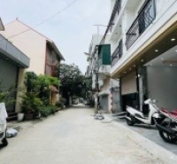 BÁN GẤP nhà phân lô LÔ PHỐ VỌNG - 50m 5 Tầng. Ngay sát Cổng trường ĐH Kinh Tế. GARA Ô TÔ hơn 15 tỷ