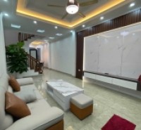 Bán Nhà Hoa Lâm, Việt Hưng Long Biên, 56m2  x 5 tầng, ô tô đỗ cửa, dưới 8,3 tỷ