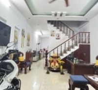 Bán nhà 80m2, 3PN, 3WC, Q.9, 6.8 tỷ, sổ hồng