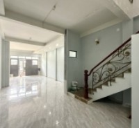 Bán nhà trong ngõ Bình Chiểu, Thủ Đức. DT 74m2, 4 tầng, 6PN, SH. Giá 7.35  tỷ. LH: 0933125879