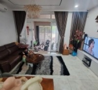 Bán nhà 90m², 3 tầng, DT 90 m2, 4PN, 5WC, Q.9, Giá 9,05  tỷ, sổ hồng