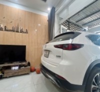 Bán nhà 3 tầng đường số 10, Hiệp Bình Phước, Thủ Đức, TP HCM. DT 77m2, sổ hồng, giá 6,9 tỷ. Liên hệ: 093125879.