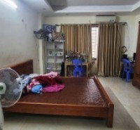 Bán nhà thanh lân 5 tầng dân xây ở ngay lô góc gần phố hoàng mai