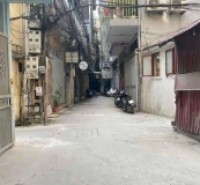 Bán đất lê duẩn 50M ngõ thông gần phố gần hồ đống đa