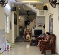 ♥ Nhà Kiệt rộng Hoàng Diệu, kẹp kiệt thoáng, 55m2, 3 mê đúc, sân rộng, 3.65 tỷ