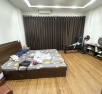 Bán nhà đại đồng 5 tầng dân xây phân lô ô tô tránh vào nhà hoàng mai