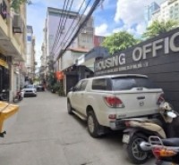 Bán Nhà Kim Mã 30m2. 6 tầng. mặt tiền 4.8m. giá 15.8 tỷ Ba Đình Hà Nội