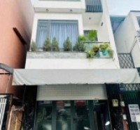 Nhà MT 494 Dương Quảng Hàm, Phường 6, Gò Vấp, MT 40m, 4x13m, Cn 51,8 m2, trệt 2 lầu, ST, 3PN, 3WC, Full nội thất, 15,8 tỷ TL