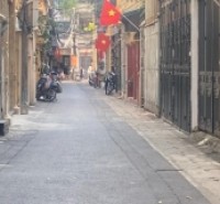 NHÀ PHỐ NGUYỄN VIẾT XUÂN - 40M, MT 4,2M - GIÁ 9.5 TỶ - FULL NỘI THẤT XỊN