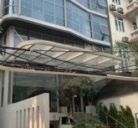 Bán nhà cũ mặt đường thông bàn cờ Trần Quang Diệu, Đống Đa - sổ đỏ 110m, Mặt tiền 11m giá 39 tỷ