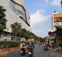 BÁN NHÀ 3 LẦU BÊN HÔNG GIGAMALL - ĐƯỜNG 20 HIỆP BÌNH CHÁNH - THÀNH PHỐ THỦ ĐỨC