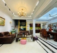 BÁN NHÀ BIỆT THỰ CẦU GIẤY, ÔTÔ TRÁNH, VẢI HÈ RỘNG, DT 125M2, MT KHỦNG 10M, GIÁ 24 TỶ