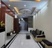 Tư Đình - Nhà 5 tầng 38m2 - Ô tô đỗ cửa - chỉ 6.9 tỷ