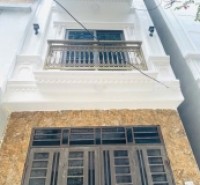 CÁN BÁN NHÀ GẤP TẠI YÊN LỘ - YÊN NGHĨA - HÀ ĐÔNG DT 40M2 XAY 5 TẦNG. NHỈNH 8 TỶ