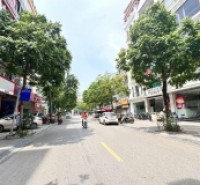 Siêu phẩm phố cổ vừa hot, lại hiếm Nguyễn Trường Tộ, Ba Đình cũ, sổ vuông đét , 2 mặt phố, DT đất 125 m, bán nhanh 55 tỷ