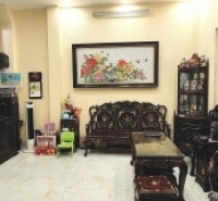 Bán nhà mặt phố Trần Hưng Đạo, 50m2, 5 tầng, mặt tiền 5m, 50 tỷ, vỉa hè rộng, dòng tiền 60tr/tháng