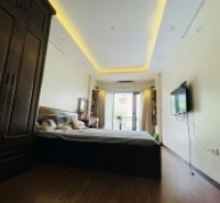 NHÀ ĐẸP CẦU GIẤY - GẦN HỒ QUẬN UỶ NHÀ ĐẸP Dt  30m2 6 tầng mặt tiền 3m Giá 9.1 tỷ