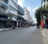Căn nhà phố Khu đô thị Hoà Xuân. Mặt tiền đường Trần Kim Xuyến.