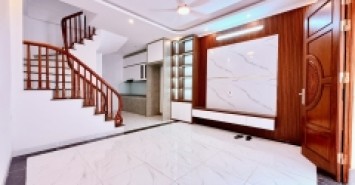 Nhà đẹp Đàm quang Trung 35m², 5 tầng, 4PN, 3WC, Long Biên - 5.7 tỷ
