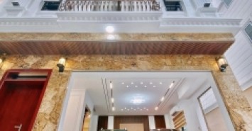 Nhà đẹp Nguyễn Văn Cừ Long Biên - GARA DT 70m2 x 6TẦNG thang máy