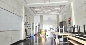 Bán nhà mặt phố đường số 10, Linh Trung, Thủ Đức, TP HCM. DT 90m2, 4 tầng, SHR. Giá 11,45 tỷ.