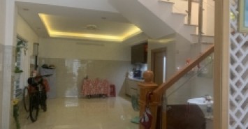 Bán nhà đường Hoàng Diệu, Hải Châu, 3 tầng, 62 m2, Ô tô đỗ, gần Cầu Rồng. Chỉ 5,15 tỷ. 0843-899-666.