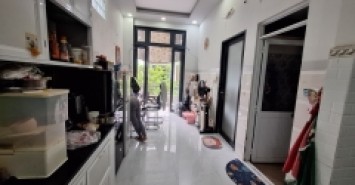 Bán nhà  Phước Long B, DT 80m2, 4 tầng, 9PN, 9WC, Q.9, 7.25  tỷ, sổ hồng