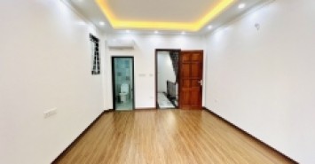 Cơ hội lớn : Bán nhà Trương Định , 56m2 , 5,2 tỷ , SỔ VUÔNG , vài bước ra đường lớn