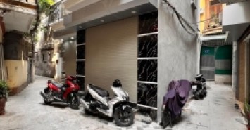 Bán nhà Trần Khát Chân, 48m x 5 tầng, 4.2 tỷ, lô góc, ngõ thông