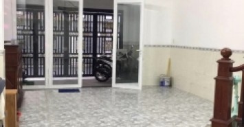 Bán nhà Nguyễn Văn Khối, 4.5x18m, 3 tầng BTCT, Ô tô để trong nhà chỉ 7.8 tỷ