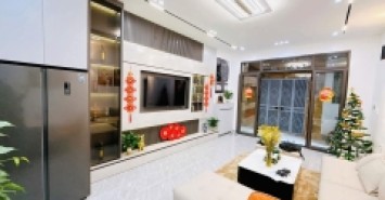 bán nhà Trương Định, Tương Mai, Hoàng Mai DT42m x 7,9T, ngõ xe ba gác tránh, nhà siêu đẹp.