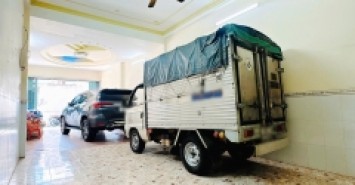 Nhà diện tích lớn, oto đậu trong nhà MT Ba Đình P10Q8 P.Chánh Hưng